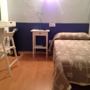 hostal-delfos.topbarcelonahotels.com/